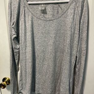 CALIA by Carrie Underwood Light Gray Long Sleeve Tee